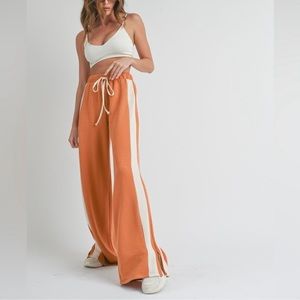 Women’s Pumkin Pie Flared Joggers NWT